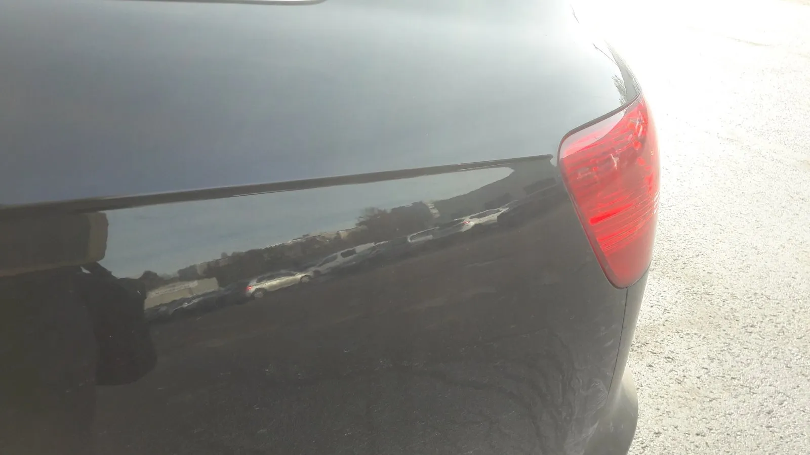 Audi A6 – tagumine tiib, mõlgi eemaldamine ilma värvimata – Pärast